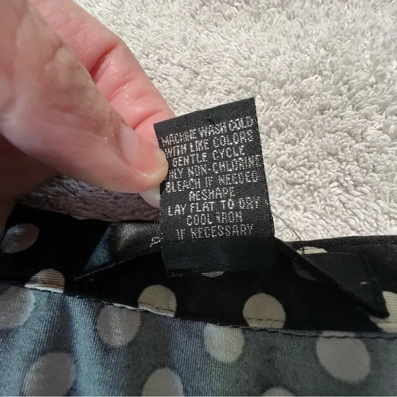 89th & Madison Button Up Tie Front Polka Dot Top size: Large - Picture 3 of 6